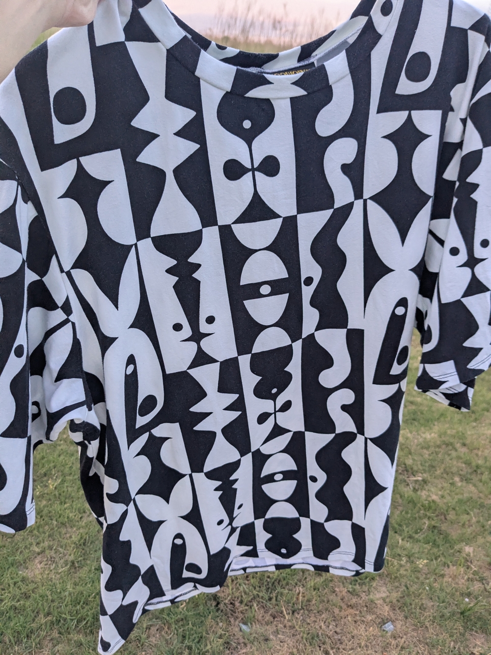 Nooworks Black & White Oversized Tee